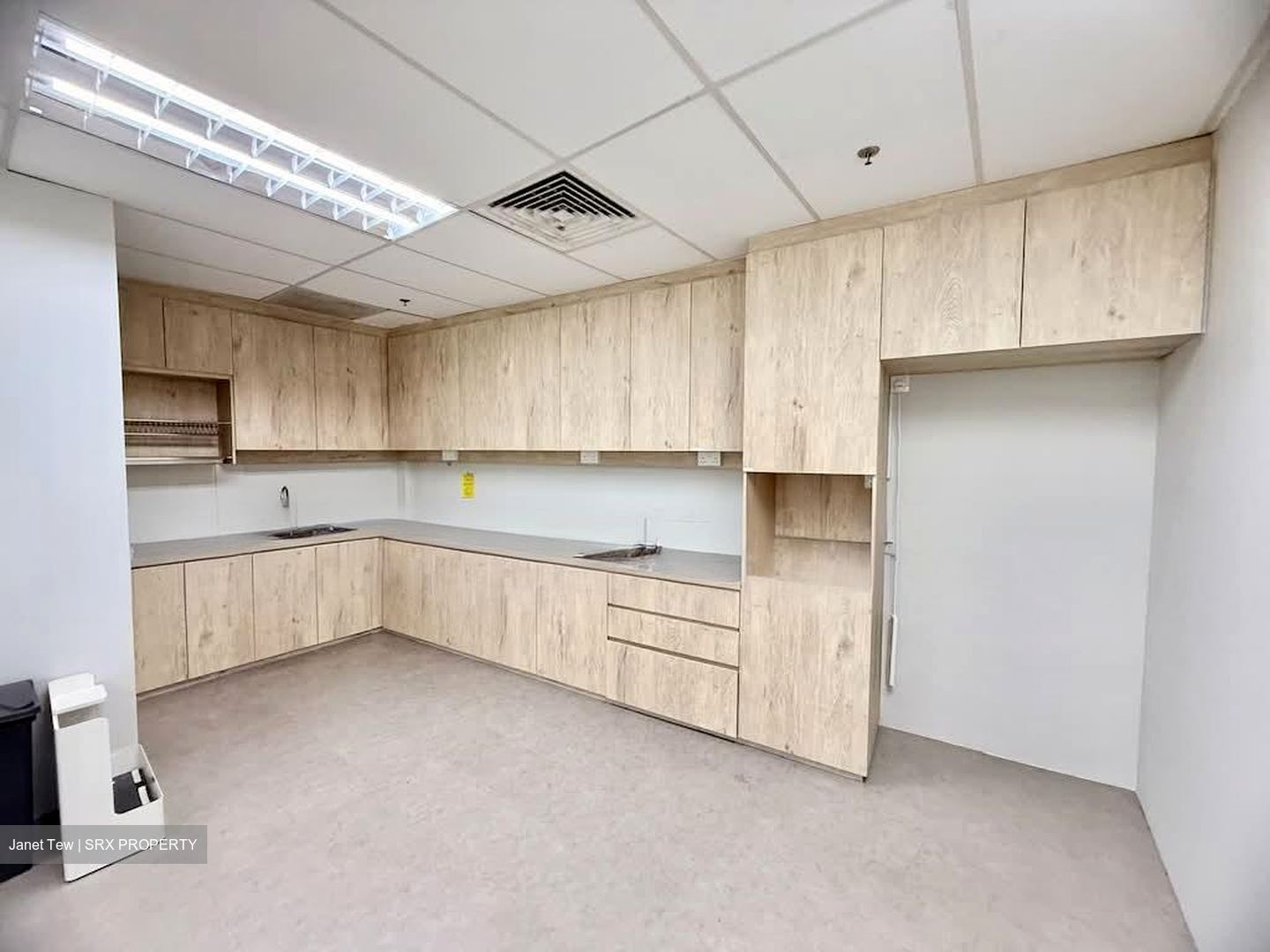 Lippo Building (D1), Office #601201851
